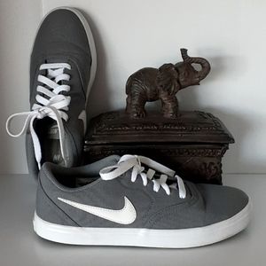 Nike SB Solarsoft in Grey - Size 6.5